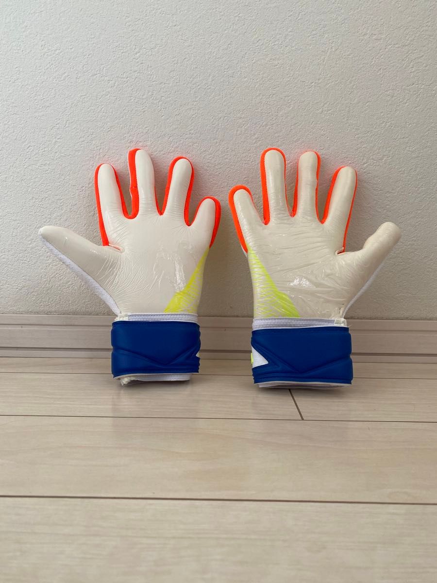 adidasアディダス プレデター リーグ HF9736(ホワイト×レッド