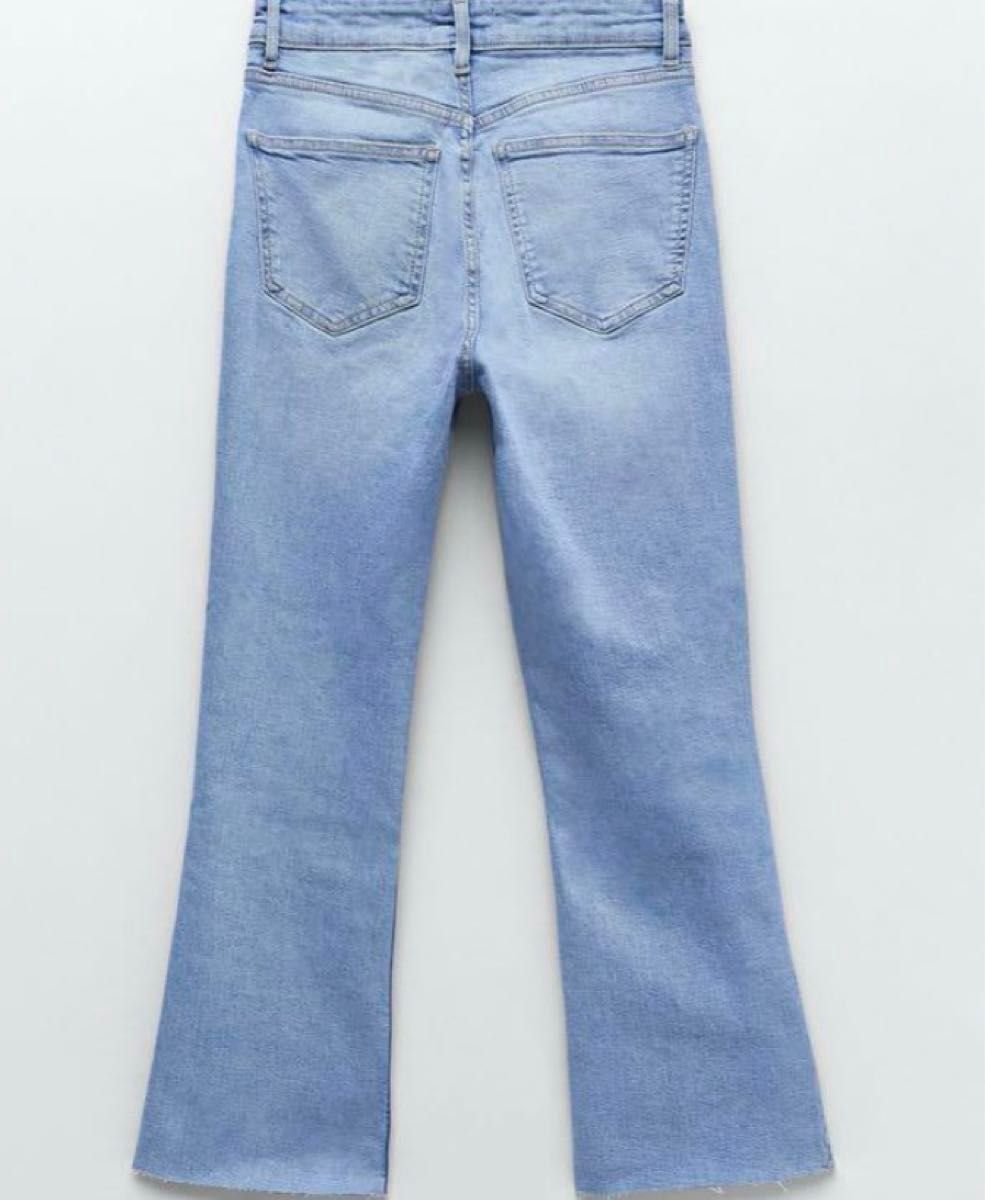 ZARA クロップド丈フレアミッドライズデニム 34 クロップド ZARA クロップド丈フレアミッドライズデニム 34 クロップド