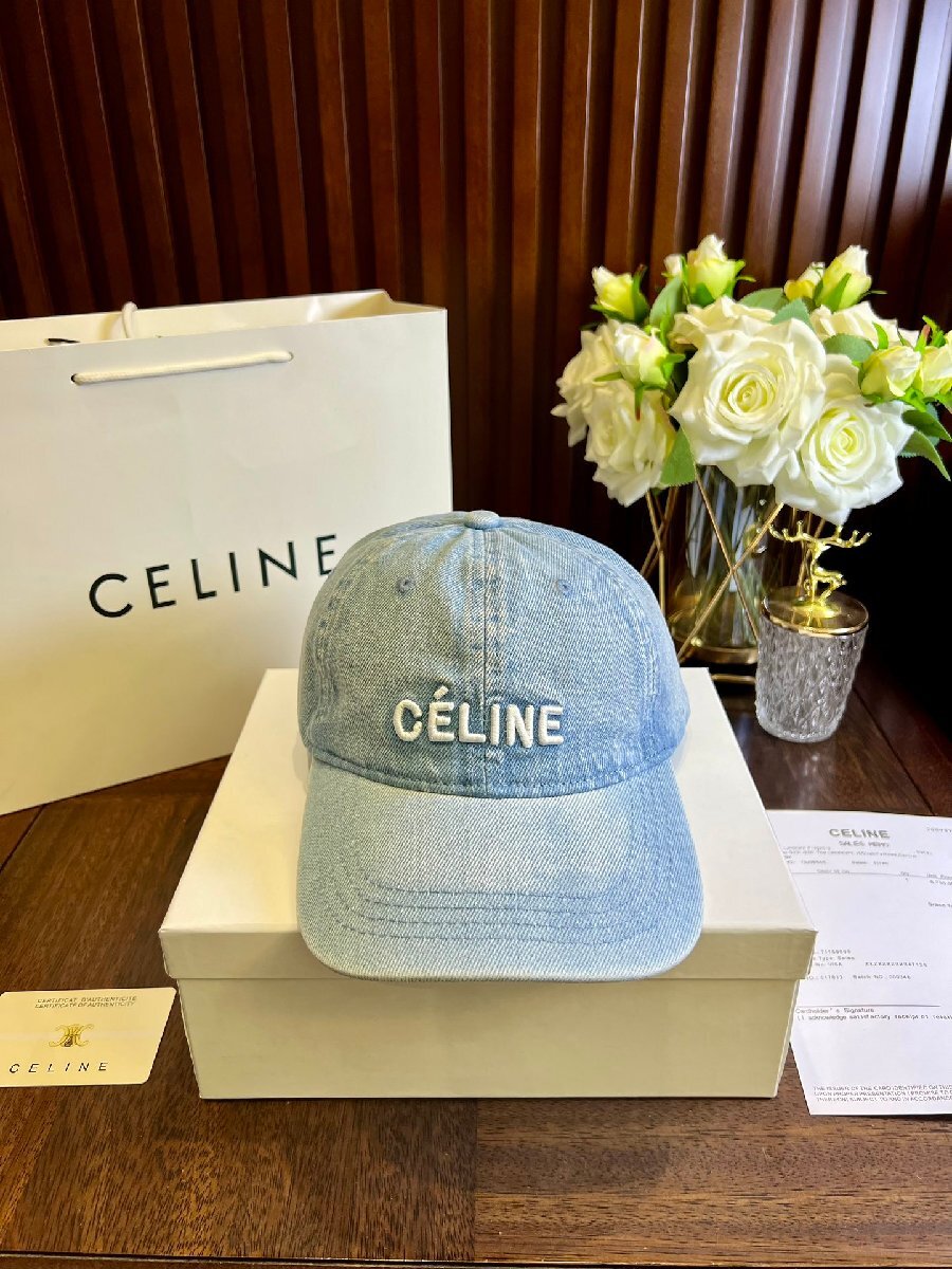 ■未使用品■CELINE セリーヌ ベースボール帽子 スナップバック 調節可能 Mレディース/メンズ