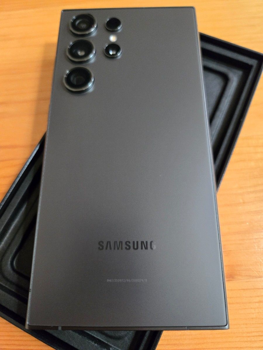 Samsung galaxy s24 ultra 国内simフリーモデル チタニアムブラック 512GB SM-S928Q 美品 Samsung galaxy s24 ultra 国内simフリーモデル チタニアムブラック 512GB SM-S928Q 美品