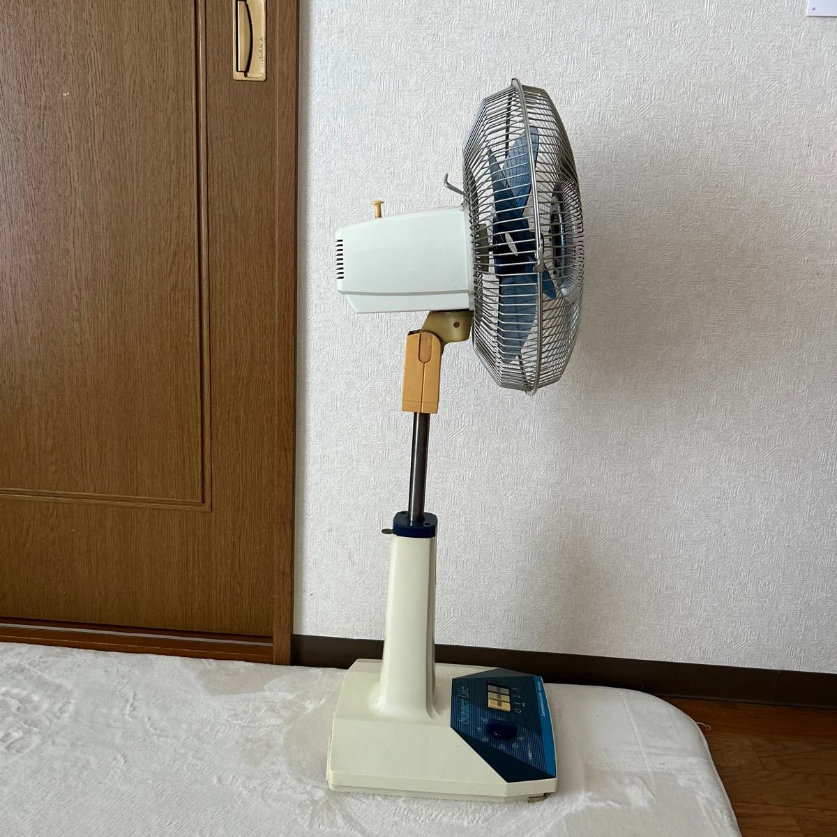 昭和レトロ】【ビンテージ】三菱 扇風機 首振り扇風機 ブルー 昭和レトロ】【ビンテージ】三菱 扇風機 首振り扇風機 ブルー