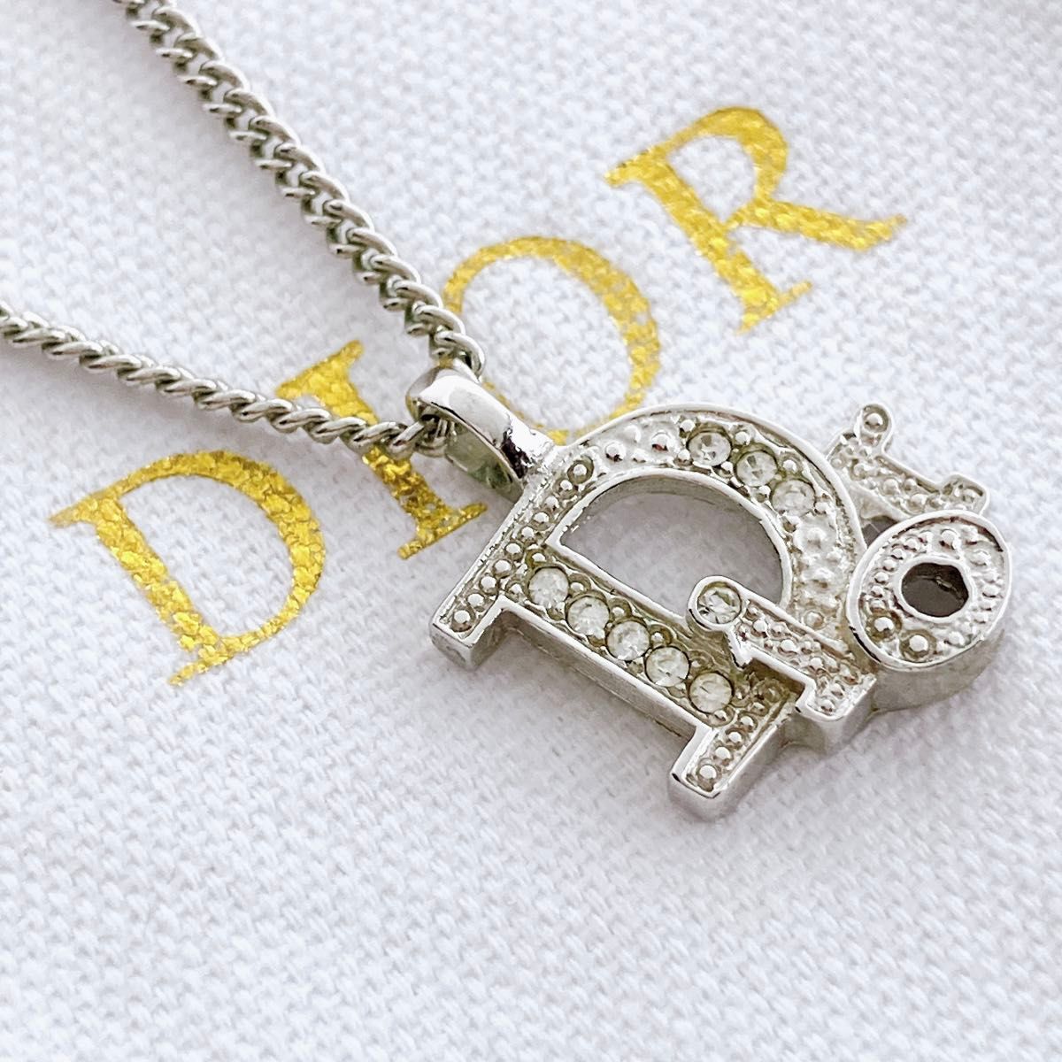 人気品 ディオール dior CD ネックレス シルバー レディース 人気品 ディオール dior CD ネックレス シルバー レディース