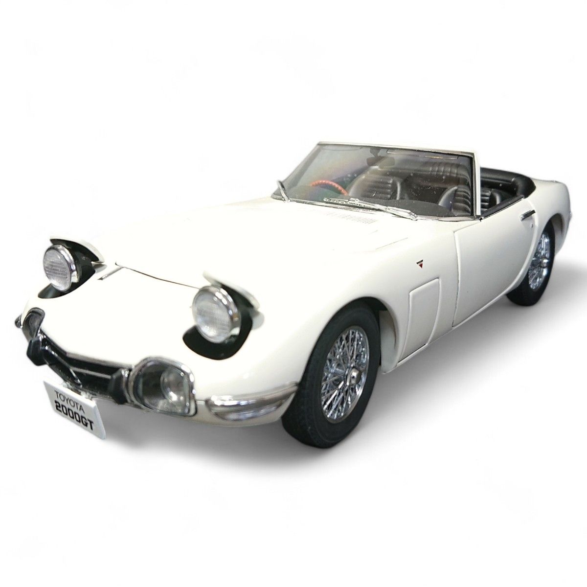 AUTOart オートアート 1/18 TOYOTA 2000GT カブリオレ ホワイト AUTOart オートアート 1/18 TOYOTA 2000GT カブリオレ ホワイト
