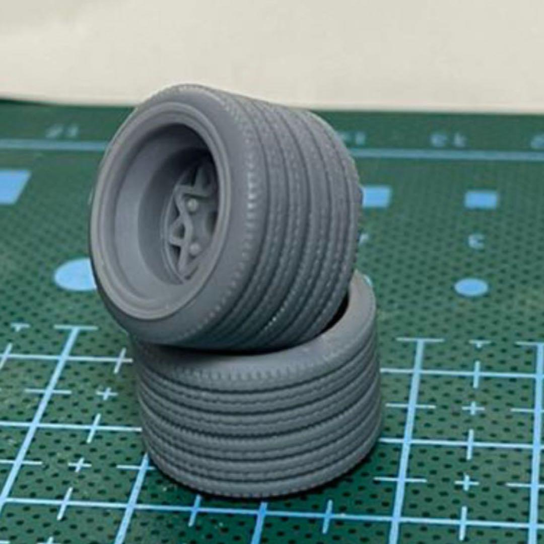 1/24スケール　13インチ　ホイールTR＆トレッド付タイヤCRセット（角浅リム）