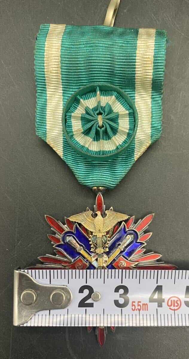功五級金鵄勲章 略綬・箱付き 旧日本軍 大日本帝国 ミリタリー 軍隊 紀章 辰】勲章 功五級金鵄勲章 略綬 共箱付○旧日本軍・軍隊・