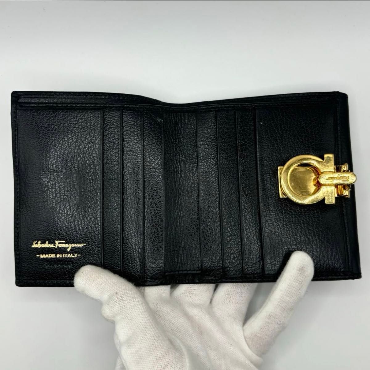 Salvatore Ferragamo サルヴァトーレフェラガモ 二つ折り財布 Salvatore Ferragamo サルヴァトーレフェラガモ 二つ折り財布