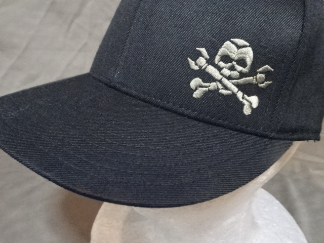 激レア USA購入 アメリカ企業モノ オレゴン州ベンド 地ビール会社 【BONEYARD BEER】 ドクロロゴ刺繍入りキャップ 中古良品