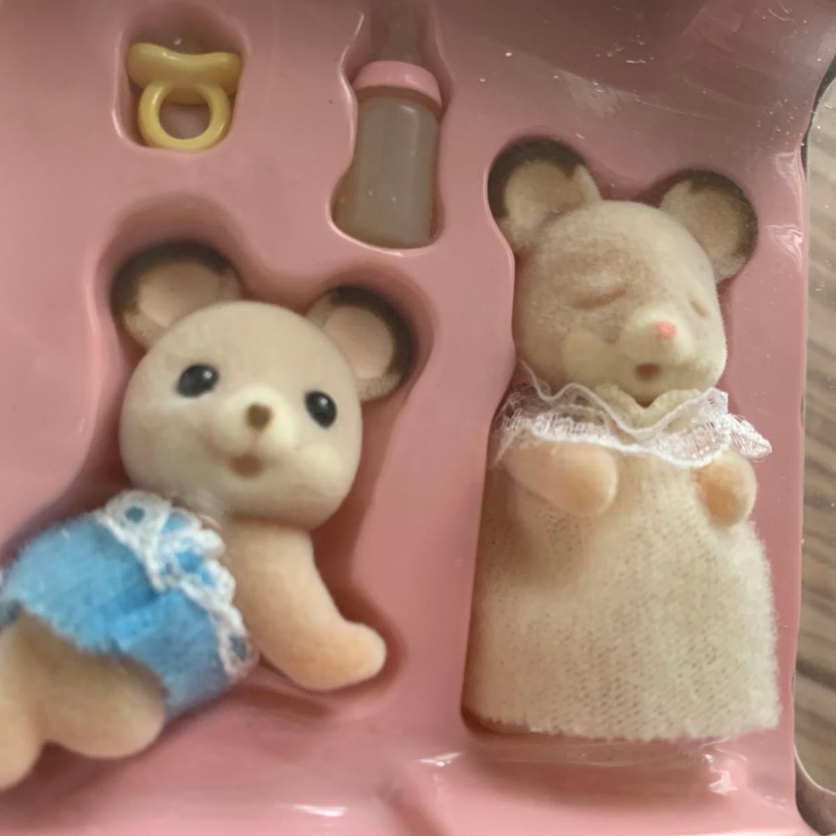 シルバニアファミリー 海外版 赤ちゃん ふたごちゃん シルバニア シルバニアファミリー 海外版 赤ちゃん ふたごちゃん シルバニア