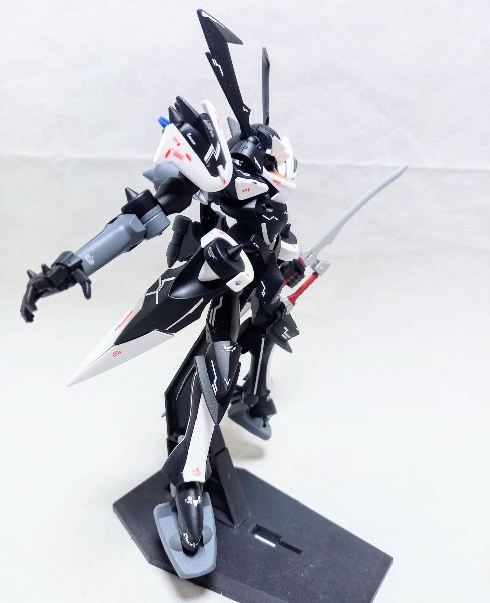 完成品 HG 1/144 スサノオ【組立て済み】ガンプラ ジャンク 完成品 HG 1/144 スサノオ【組立て済み】ガンプラ ジャンク