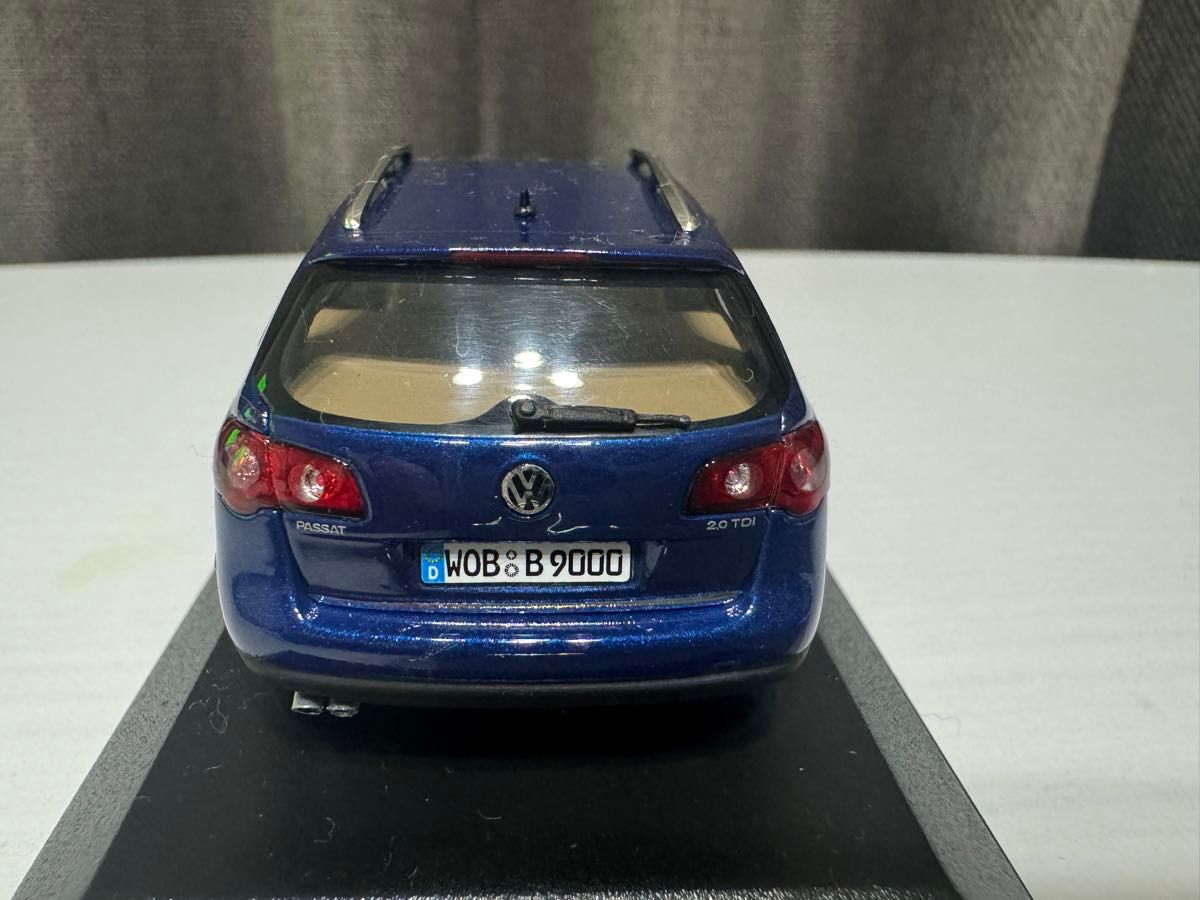 1/43 フォルクスワーゲン パサート ヴァリアント Volkswagen 1/43 フォルクスワーゲン パサート ヴァリアント Volkswagen
