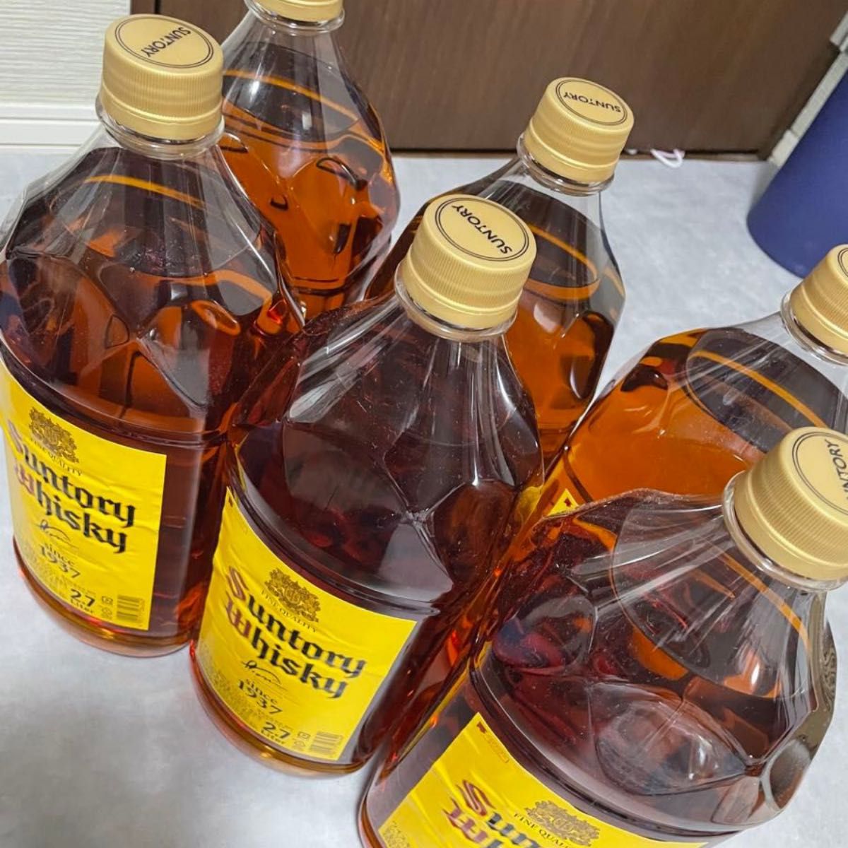 値下げ サントリー角瓶 2 7リットル×6本セット|Yahoo!フリマ 値下げ サントリー角瓶 2 7リットル×6本セット|Yahoo!フリマ