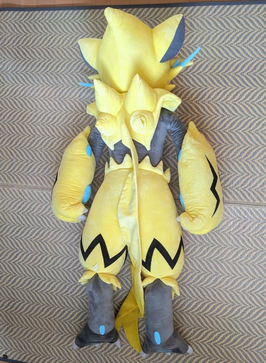 ゼラオラ 等身大 ぬいぐるみ ポケモンセンターオンライン 限定 ゼラオラ 等身大 ぬいぐるみ ポケモンセンターオンライン 限定