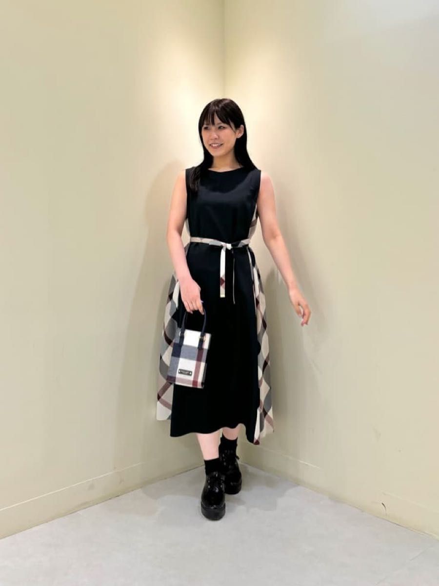 ブルーレーベルクレストブリッジ サイドチェックワンピース ブルーレーベルクレストブリッジ サイドチェックワンピース