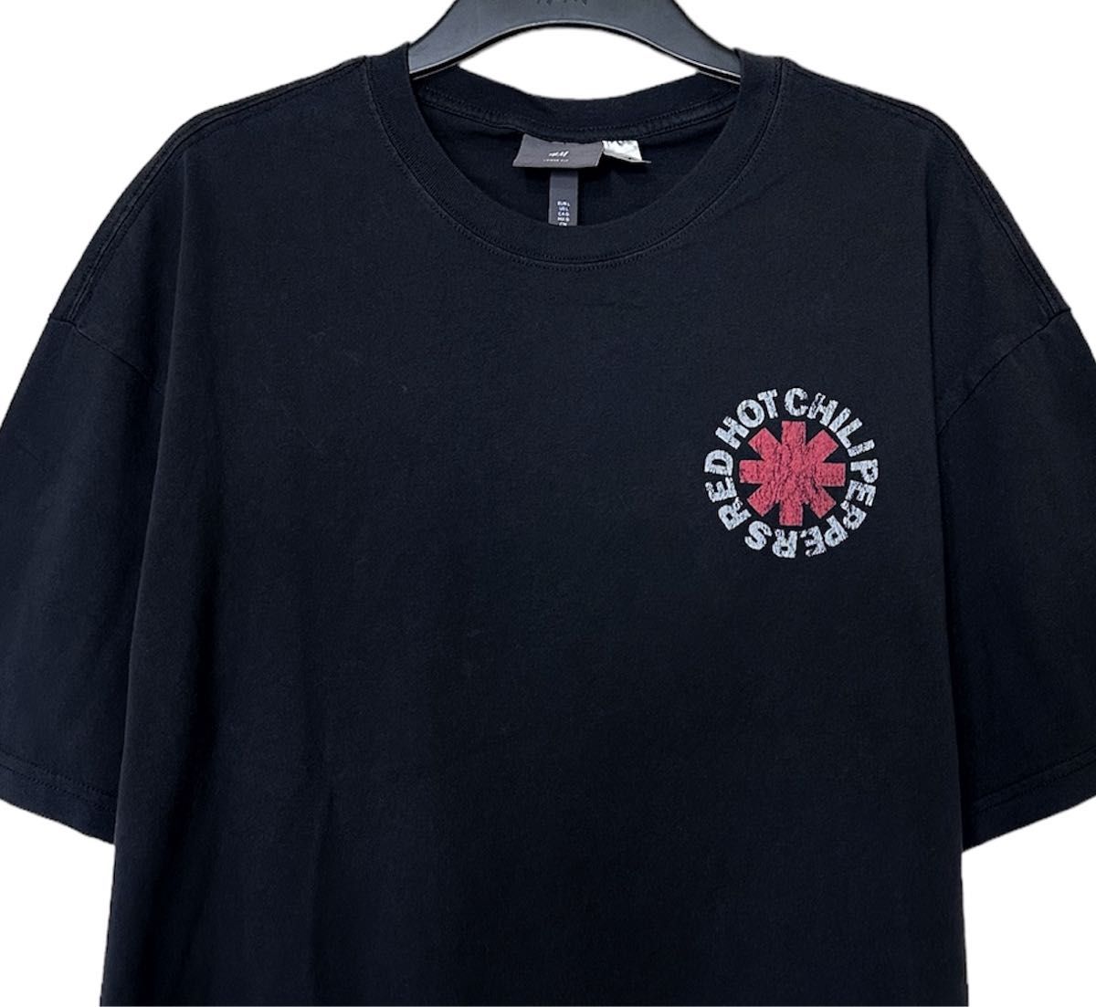 新品 H&M × レッドホットチリペッパーズ バンドTシャツ 新品 H&M × レッドホットチリペッパーズ バンドTシャツ
