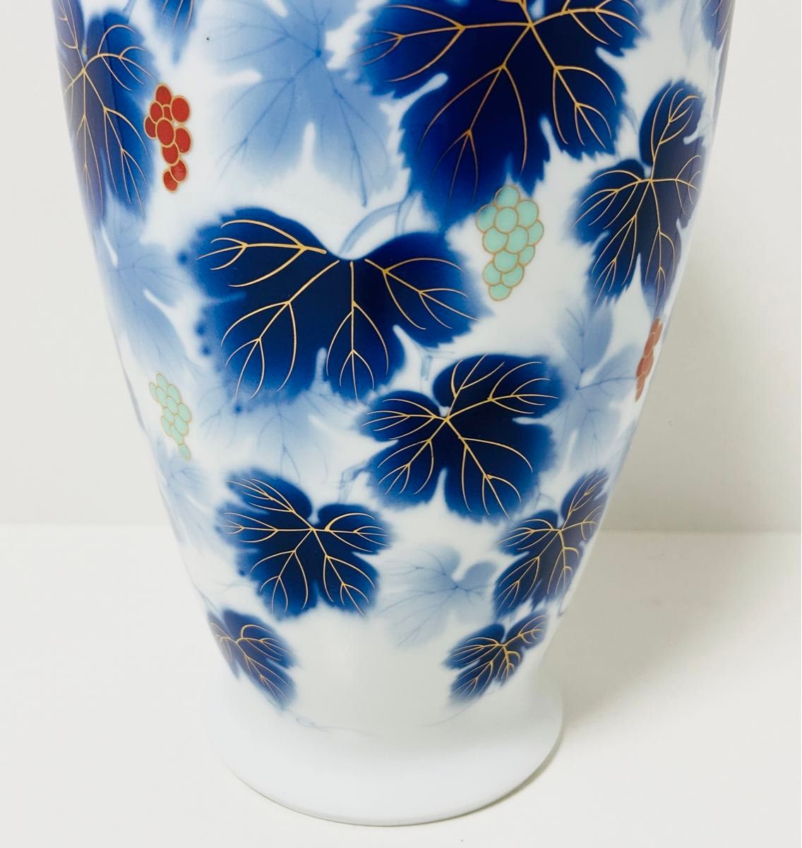 深川製磁 花瓶 金彩 瑠璃 葡萄 大型 飾り壺 14号 38cm|Yahoo 深川製磁 花瓶 金彩 瑠璃 葡萄 大型 飾り壺 14号 38cm|Yahoo