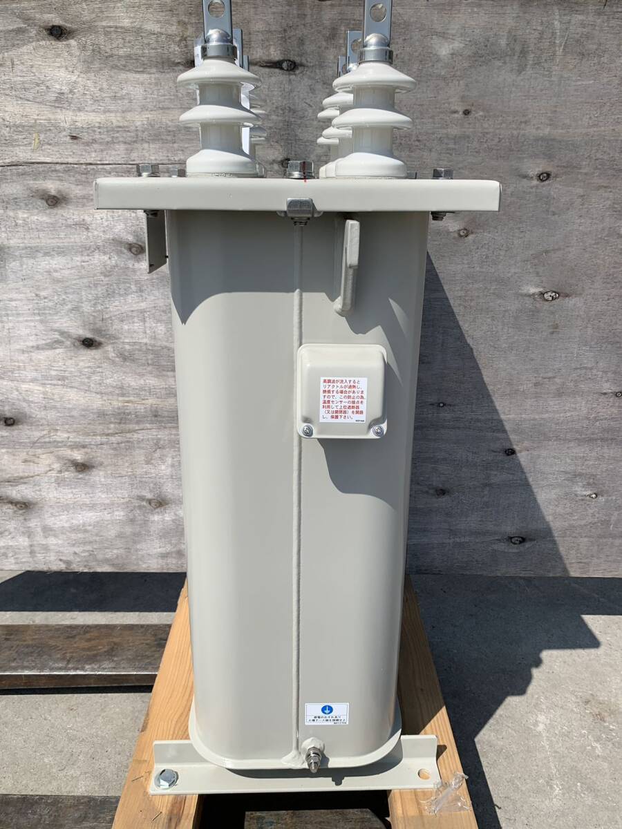 未使用品 指月電機 高圧進相コンデンサ用直列リアクトル LR-3 未使用品 指月電機 高圧進相コンデンサ用直列リアクトル LR-3