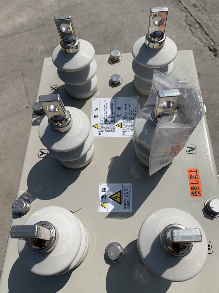未使用品 指月電機 高圧進相コンデンサ用直列リアクトル LR-3 未使用品 指月電機 高圧進相コンデンサ用直列リアクトル LR-3