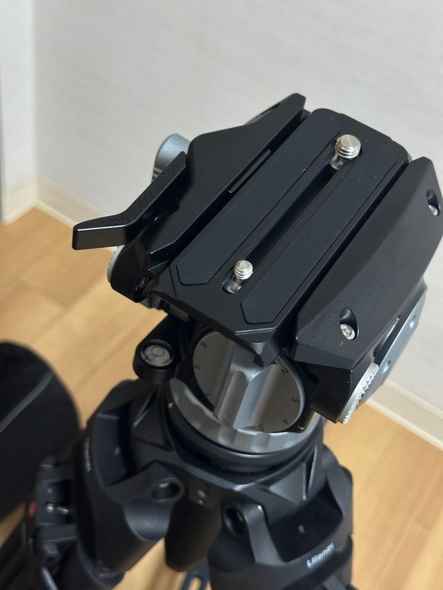 Ulanzi VideoFast Heavy-Duty Carbon Fiber Tripod カーボン三脚 Ulanzi VideoFast Heavy-Duty Carbon Fiber Tripod カーボン三脚