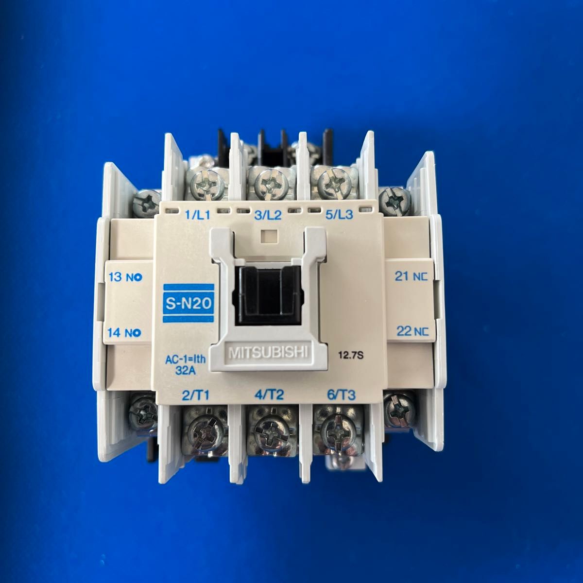 新品未使用】三菱 電磁接触器S-N20 コイル電圧AC200V 販売数量1 新品未使用】三菱 電磁接触器S-N20 コイル電圧AC200V 販売数量1