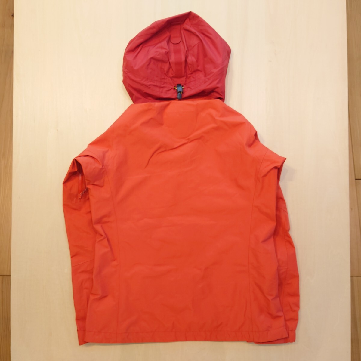 mont-bell ハードシェル ジャケット ストリームパーカ GORE-TEX mont-bell ハードシェル ジャケット ストリームパーカ GORE-TEX