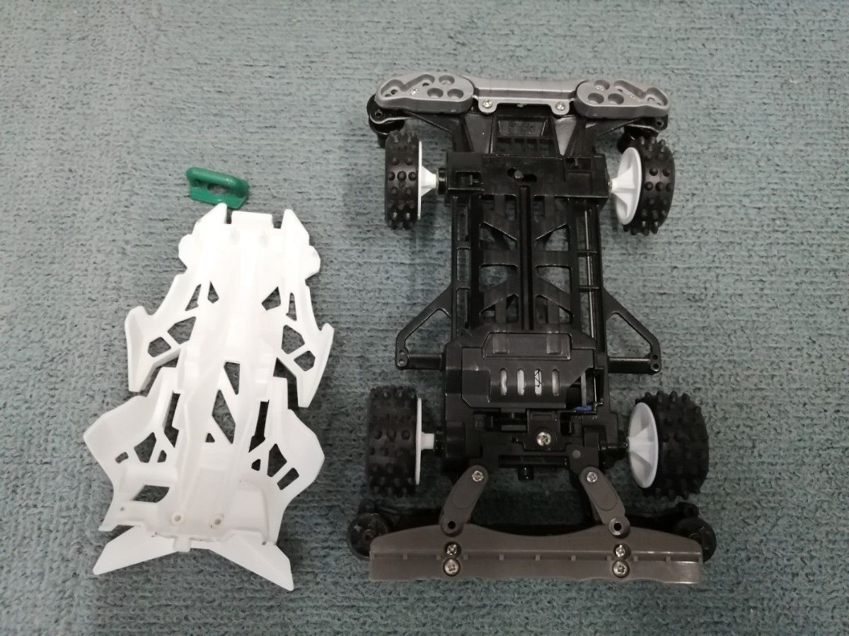 ミニ四駆 マックスブレイカー TRF 完成品 スーパーXシャーシ ミニ四駆 マックスブレイカー TRF 完成品 スーパーXシャーシ