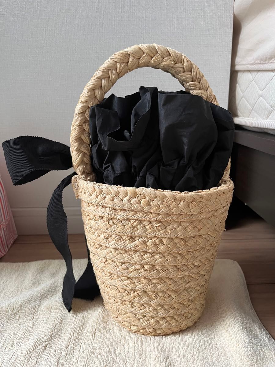 お値下げ 新品 PATOU パトゥ ラフィア アイコニック バケット お値下げ 新品 PATOU パトゥ ラフィア アイコニック バケット