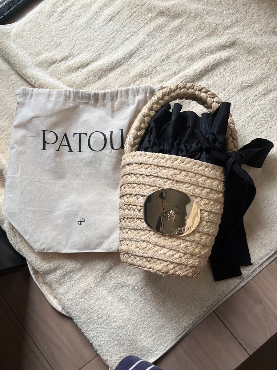 お値下げ 新品 PATOU パトゥ ラフィア アイコニック バケット お値下げ 新品 PATOU パトゥ ラフィア アイコニック バケット