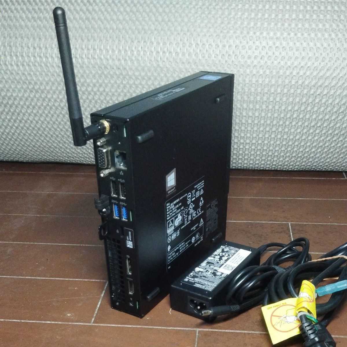 DELL OptiPlex 3060 Micro Core i3-8100T 3 1GHz 16GB M 2 256GB DELL OptiPlex 3060 Micro Core i3-8100T 3 1GHz 16GB M 2 256GB