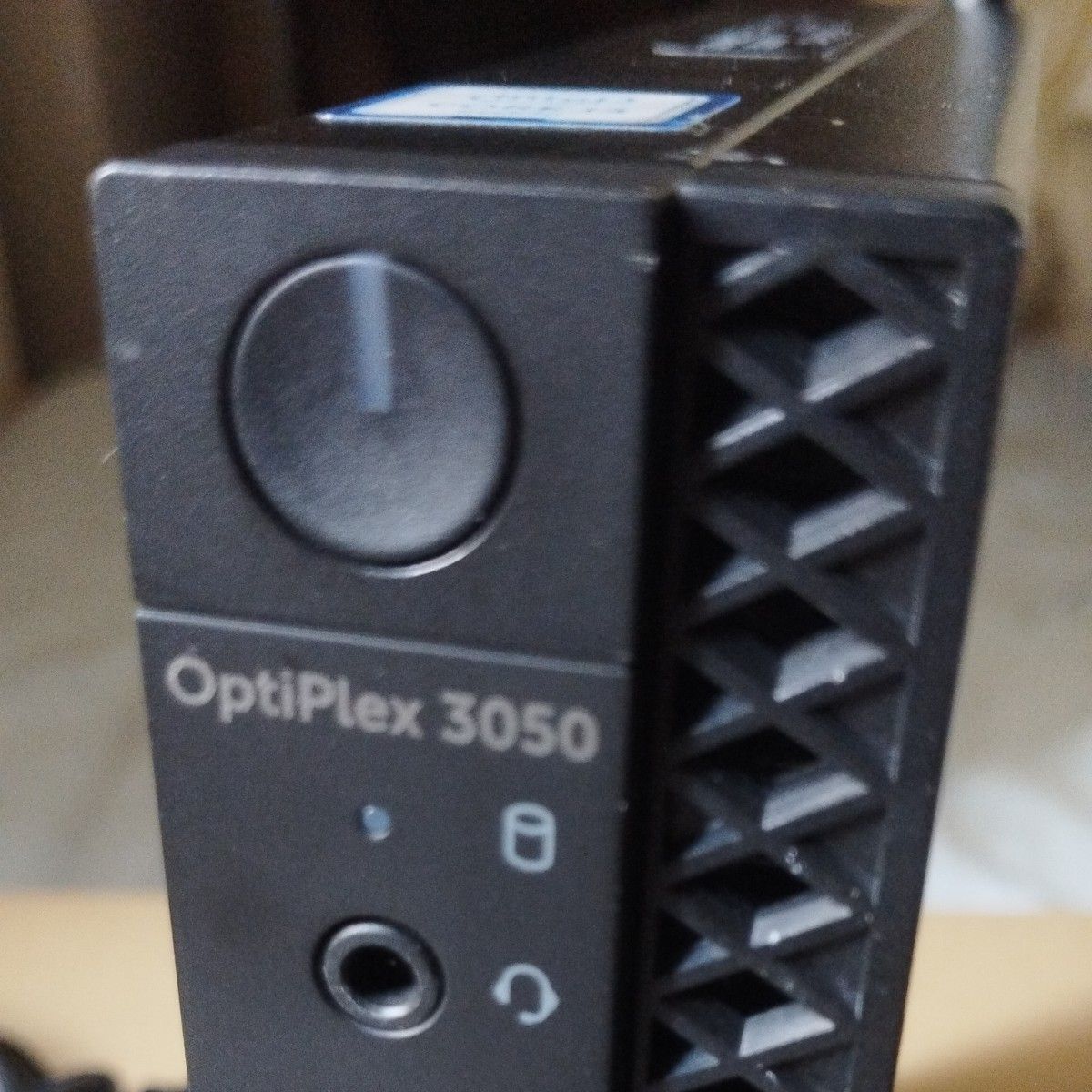 DELL OptiPlex 3050 Micro Core i3-6100T 3 2GHz 8GB SSD 256GB DELL OptiPlex 3050 Micro Core i3-6100T 3 2GHz 8GB SSD 256GB