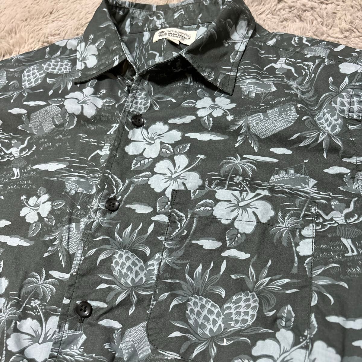 UNIQLO×IOLANI HAWAIIAN CLASSICS アロハシャツ Lサイズ UNIQLO×IOLANI HAWAIIAN CLASSICS アロハシャツ Lサイズ