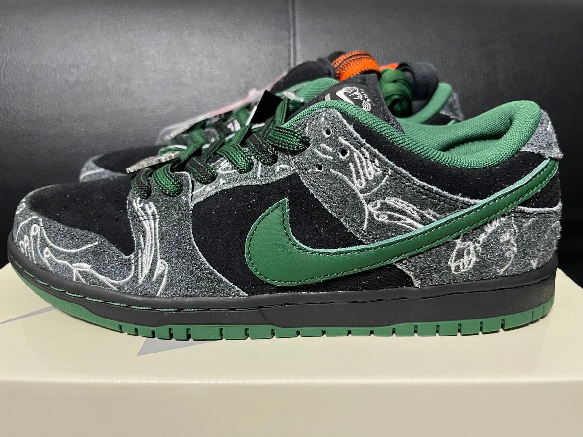新品未使用】 NIKE SB DUNK LOW QS / There Skateboards|Yahoo 新品未使用】 NIKE SB DUNK LOW QS / There Skateboards|Yahoo
