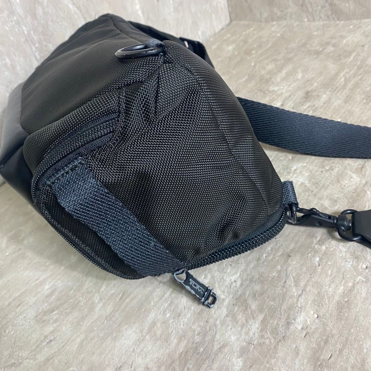 TUMI トゥミ ケリー スリング ボディバッグ バリスティック TUMI トゥミ ケリー スリング ボディバッグ バリスティック