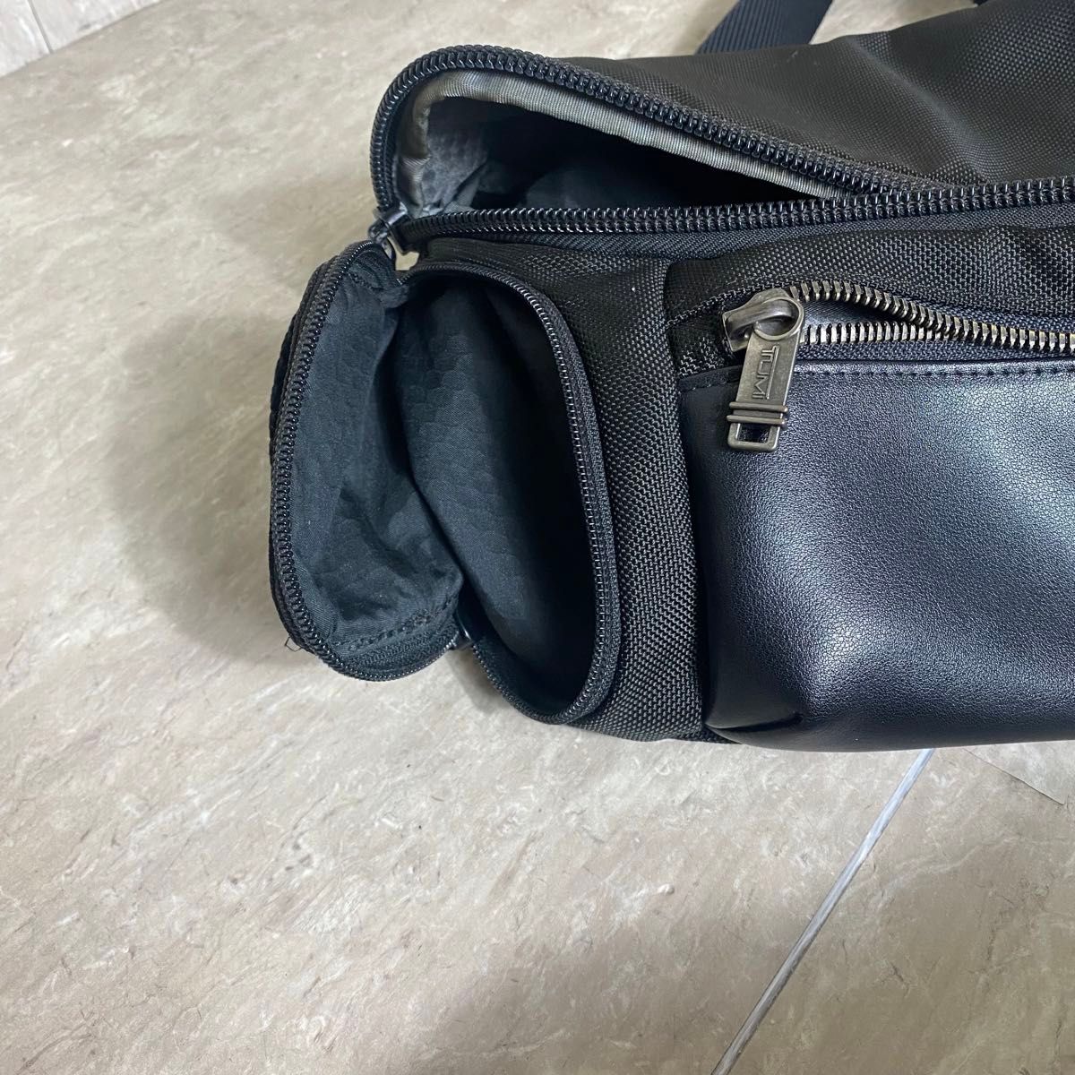 TUMI トゥミ ケリー スリング ボディバッグ バリスティック TUMI トゥミ ケリー スリング ボディバッグ バリスティック