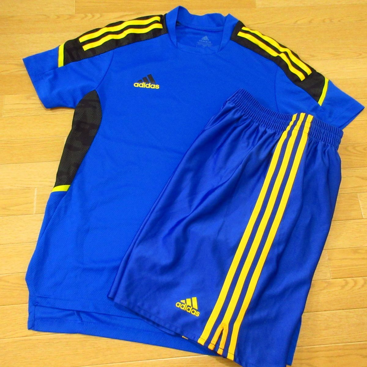 ◎使用少なめ！L 上下セット！adidas アディダス サッカー◆ユニフォーム ジャージ / 半袖 Tシャツ&ハーフパンツ◆メンズ 青◆BA0133