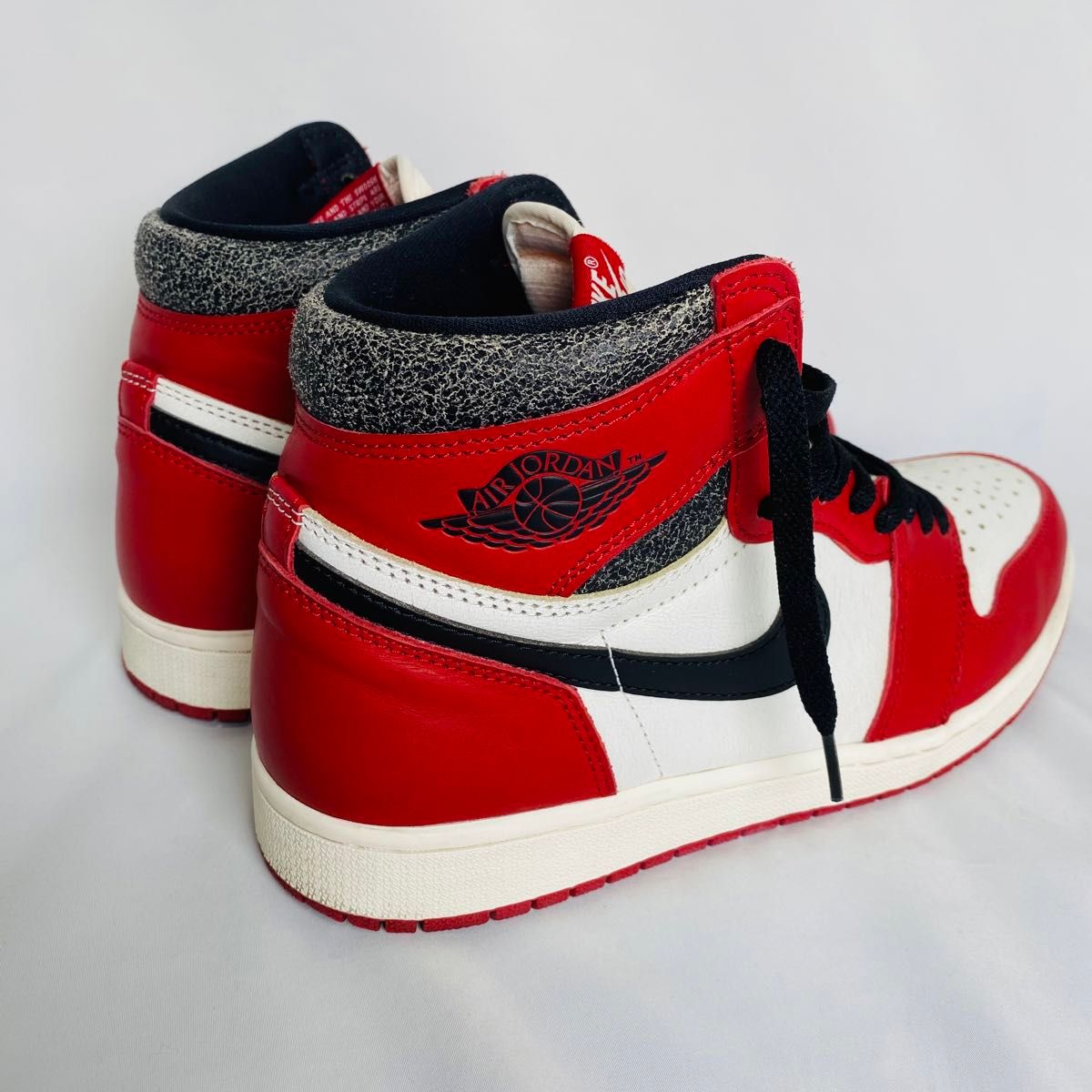 ナイキ エアジョーダン1 シカゴ RETRO HIGH OG ハイカット ナイキ エアジョーダン1 シカゴ RETRO HIGH OG ハイカット