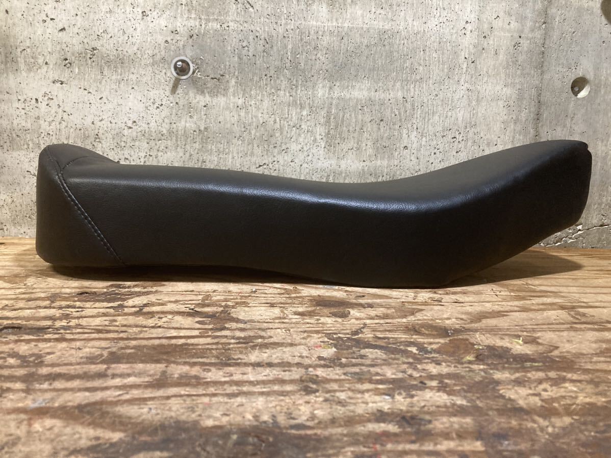 送料無料 TTシートトライアンフ T140 T120 T100 BSA スポーツ 送料無料 TTシートトライアンフ T140 T120 T100 BSA スポーツ