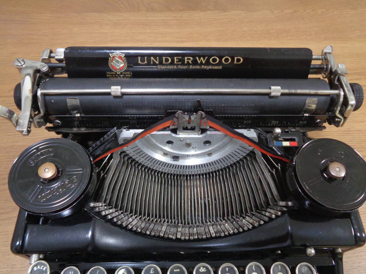 実働品 UNDERWOOD STANDARD PORTABLE FOUR BANK アンダーウッド 実働品 UNDERWOOD STANDARD PORTABLE FOUR BANK アンダーウッド