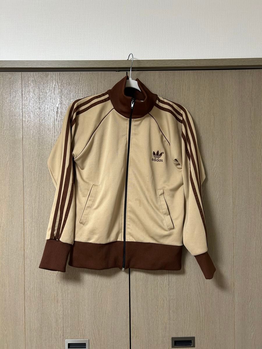 レアカラー】adidas originalsトラックジャケット ベージュ S レアカラー】adidas originalsトラックジャケット ベージュ S