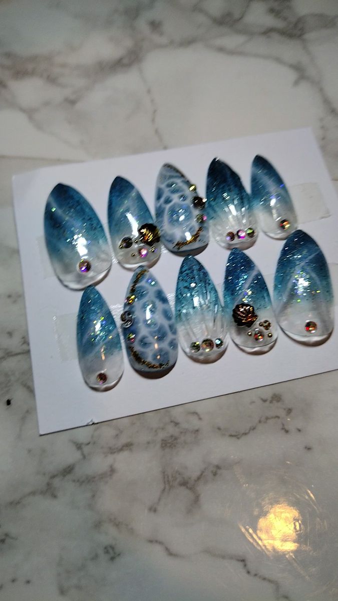 ジェルネイルチップ キラキラブルー 大理石 ラグーン 人魚の鱗ネイル 現品発送