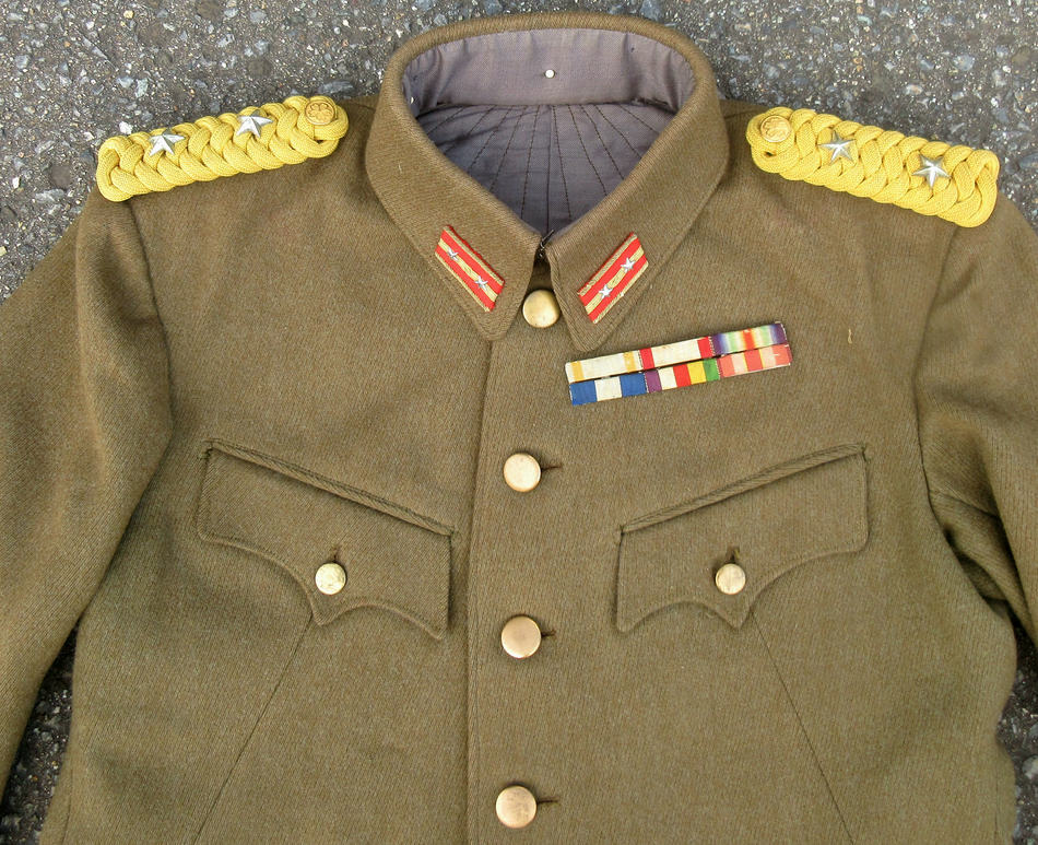 日本軍 陸軍将校用 九八式 将校 軍衣 制服 実物 旧日本軍 陸軍中尉 将校 九八式 通常礼装 軍衣 制服 襟章など
