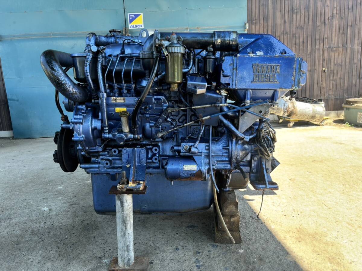 ヤマハ船内機 D340KーJ 80馬力 ドライブ式 実働品 現状渡し ヤマハ船内機 D340KーJ 80馬力 ドライブ式 実働品 現状渡し