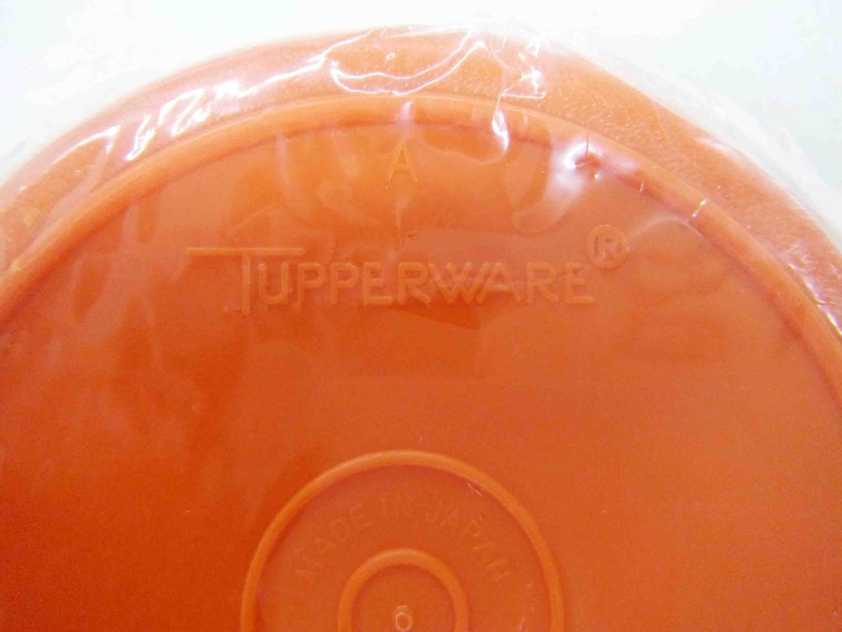 ☆未使用☆　Tupperware　タッパーウェア　オレンジ　４個　レッド　１個_画像3