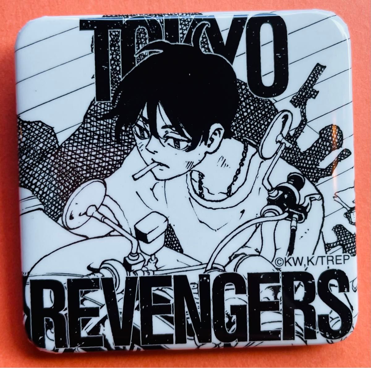 新品】東京リベンジャーズ 極彩色コミック缶バッジ 新体験展 新品】東京リベンジャーズ 極彩色コミック缶バッジ 新体験展