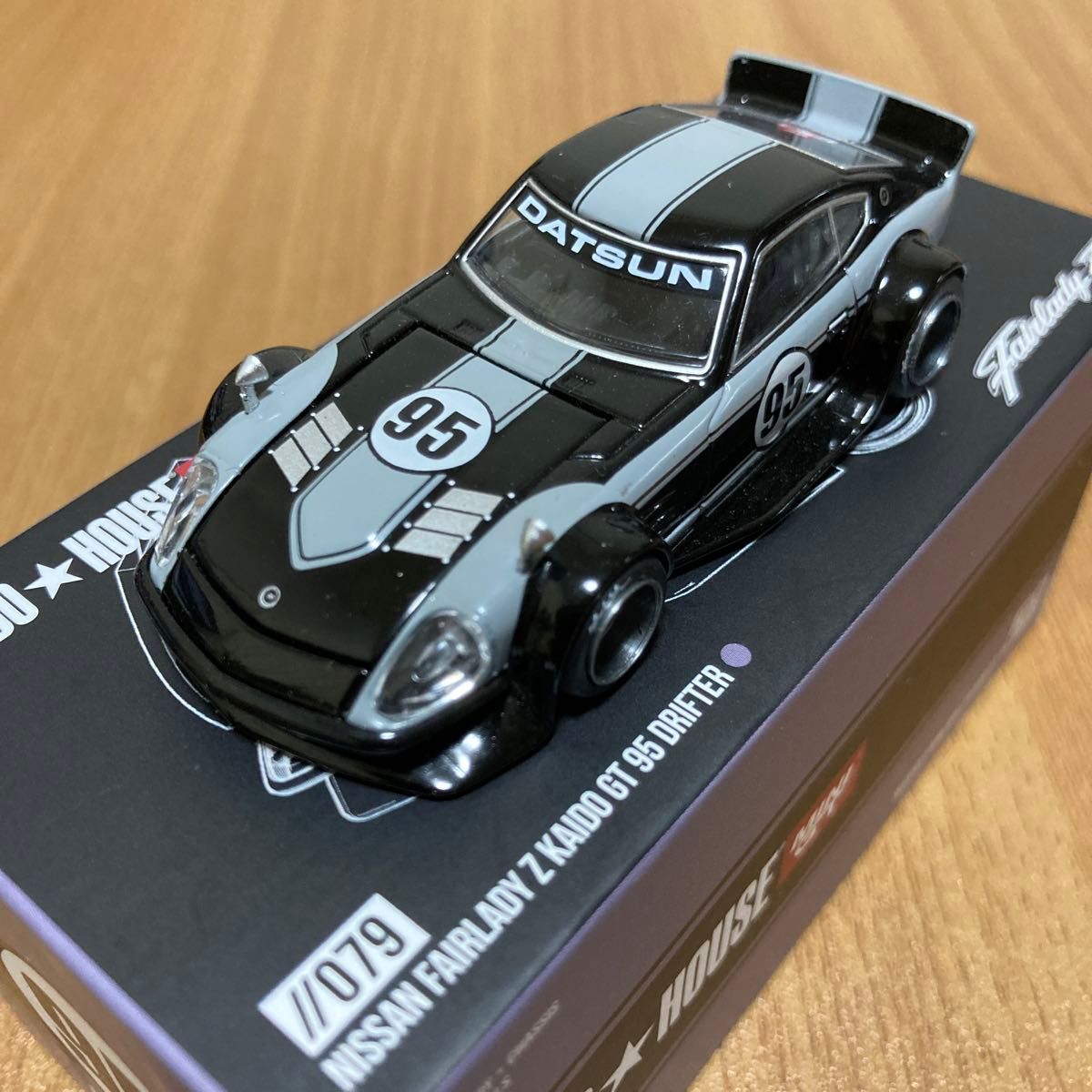 MINI-GT 1/64 Nissan フェアレディZ Kaido GT 95 ドリフター V1 MINI-GT 1/64 Nissan フェアレディZ Kaido GT 95 ドリフター V1