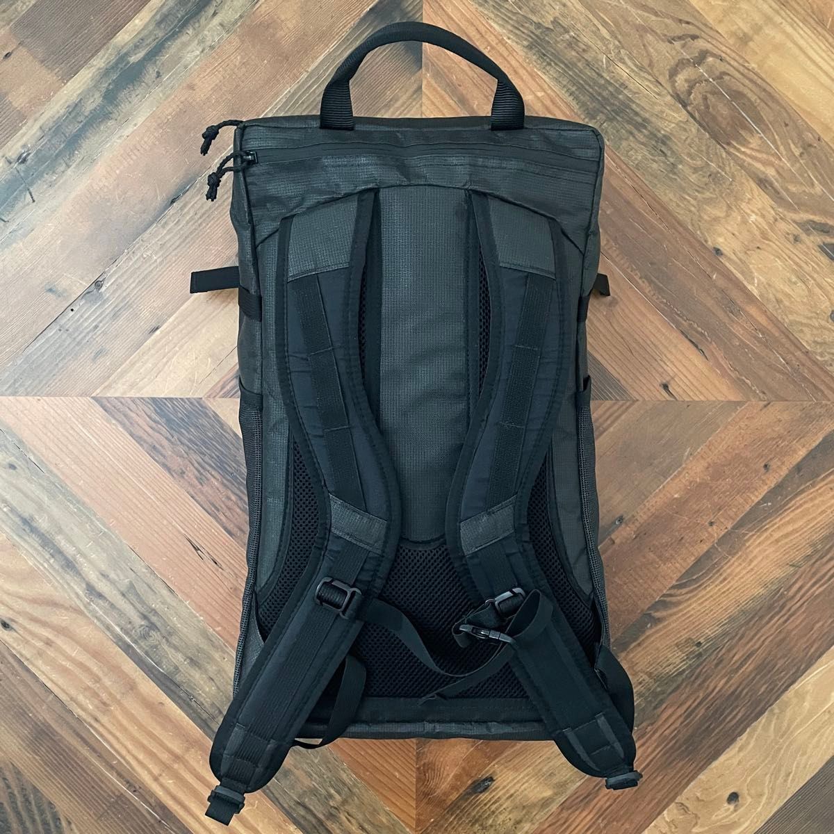 ULA Equipment DRAGONFLY ULTRA Black 30L ドラゴンフライ ULA Equipment DRAGONFLY ULTRA Black 30L ドラゴンフライ