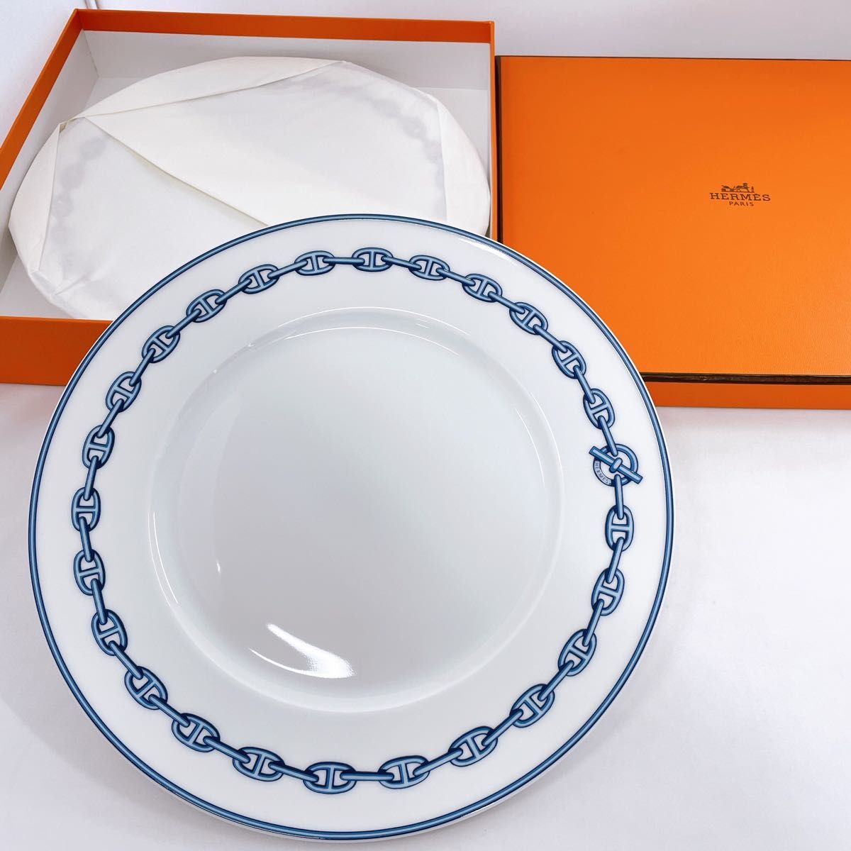 HERMES エルメス プレート 大皿 シェーヌダンクル ペア 27cm 箱 HERMES エルメス プレート 大皿 シェーヌダンクル ペア 27cm 箱