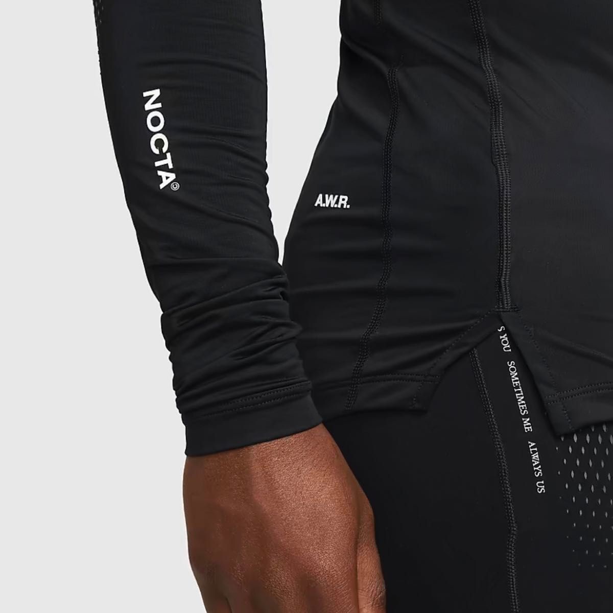 新品 未使用 希少サイズ NIKE NOCTA インナートップ ブラック XL 新品 未使用 希少サイズ NIKE NOCTA インナートップ ブラック XL