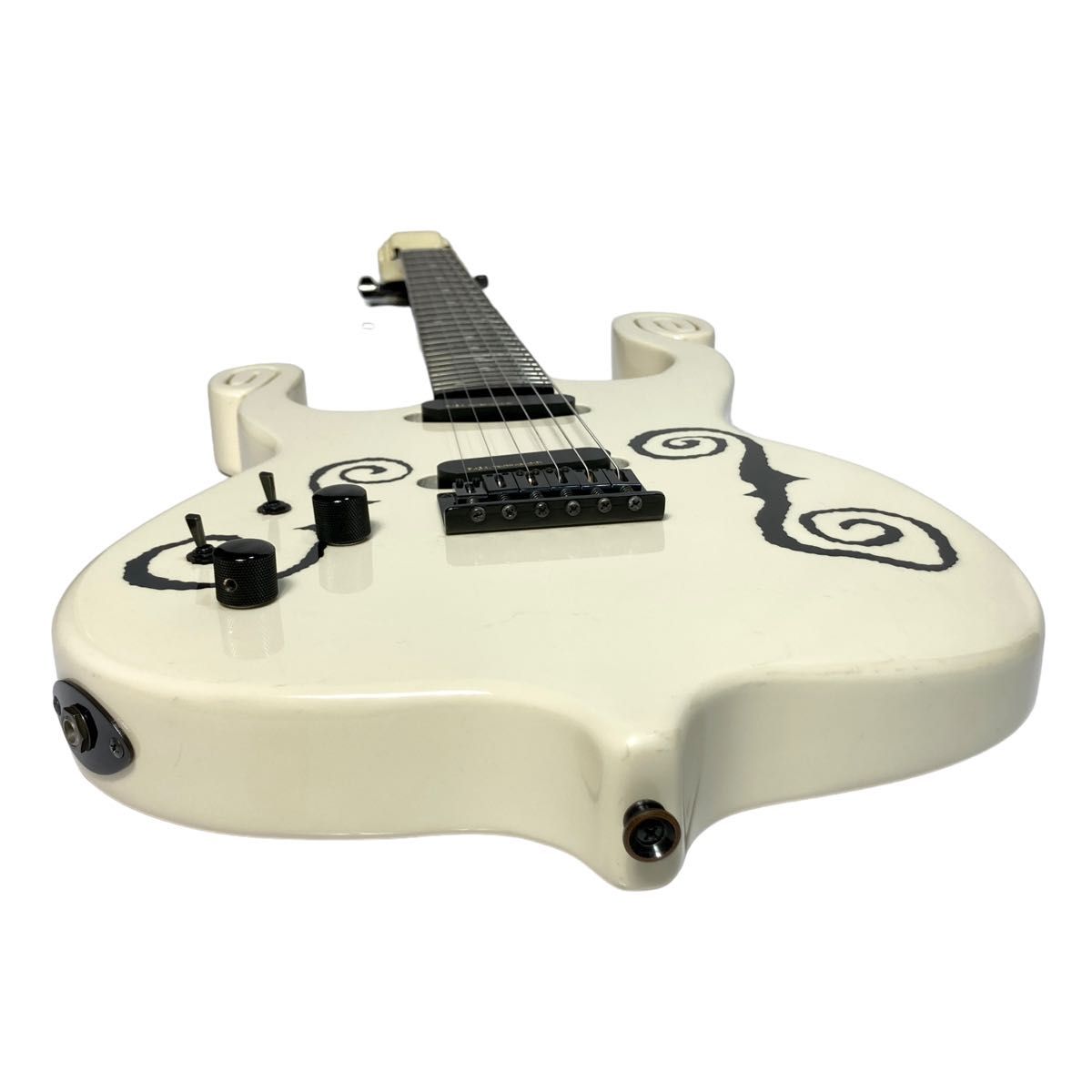 FERNANDES BT-120MM 白 BUCK-TICK 今井寿モデル エレキギター FERNANDES BT-120MM 白 BUCK-TICK 今井寿モデル エレキギター