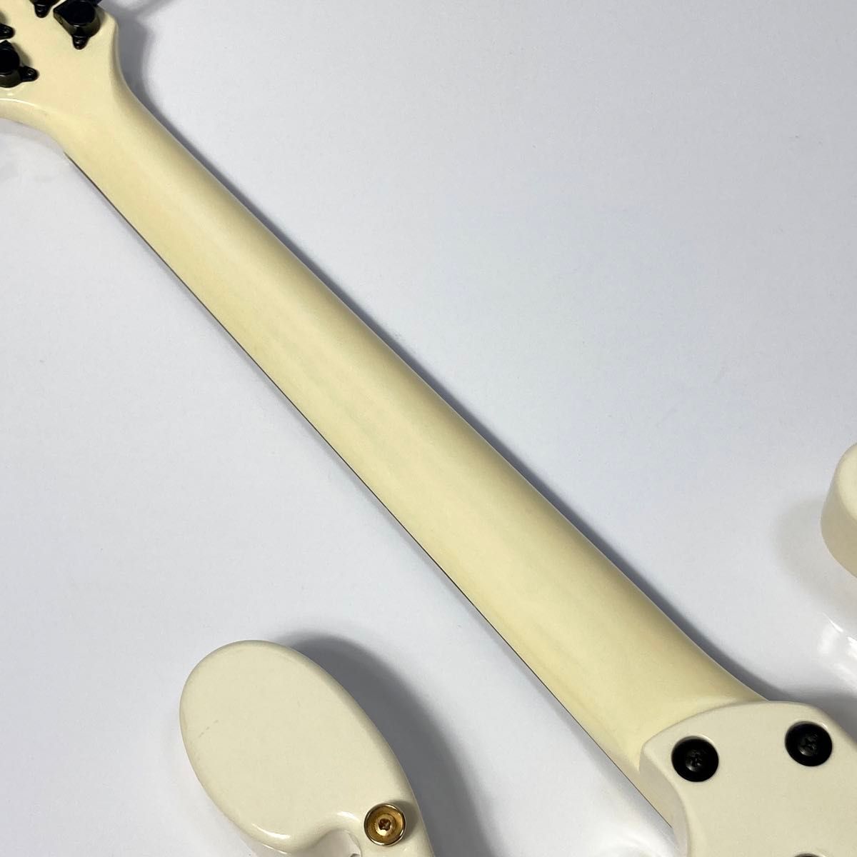 FERNANDES エレキギター BT-120MM LH 今井寿モデル 白マイマイ FERNANDES エレキギター BT-120MM LH 今井寿モデル 白マイマイ