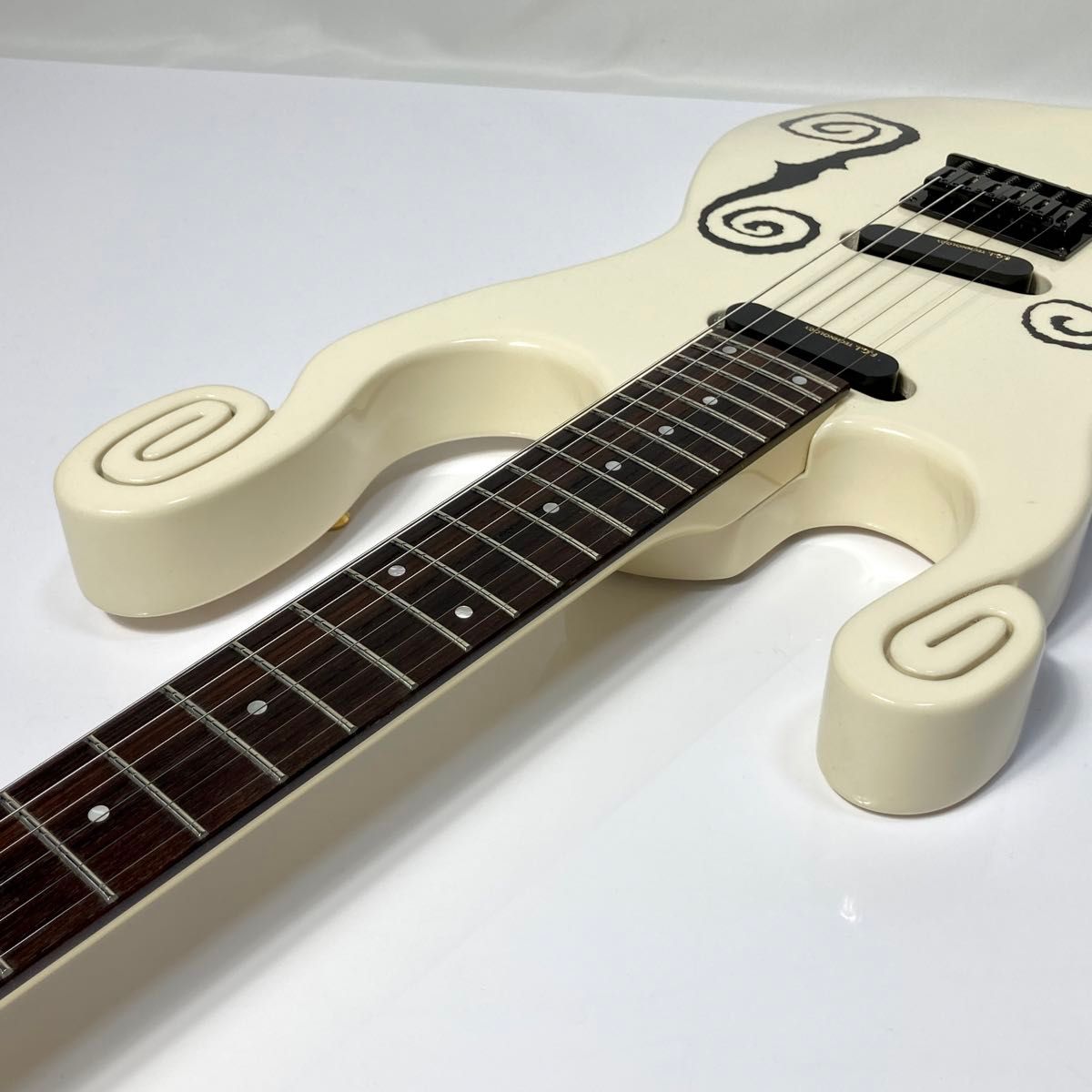 FERNANDES エレキギター BT-120MM LH 今井寿モデル 白マイマイ FERNANDES エレキギター BT-120MM LH 今井寿モデル 白マイマイ
